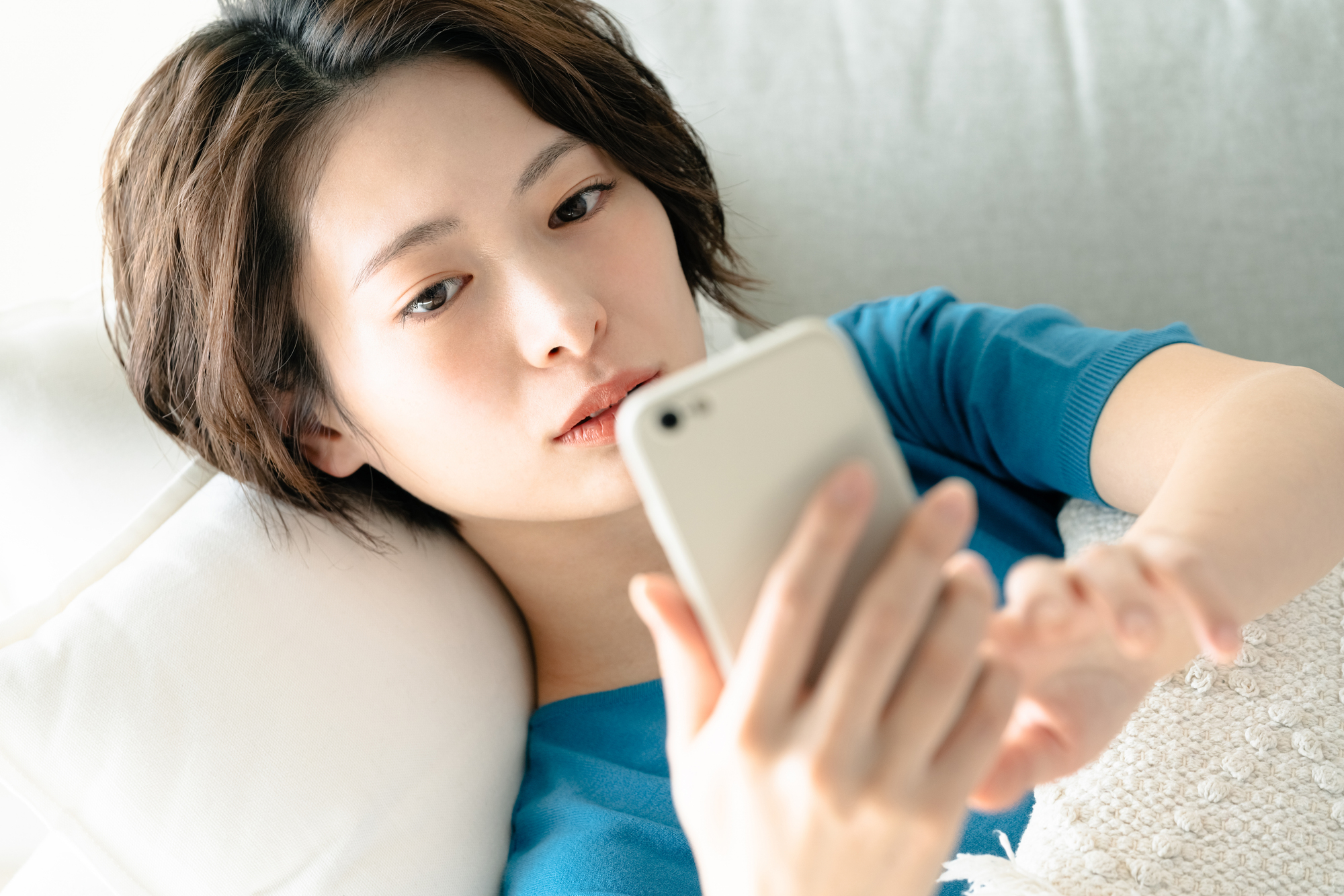 気になる彼から急に連絡が来なくなった…男性心理と対応方法を紹介