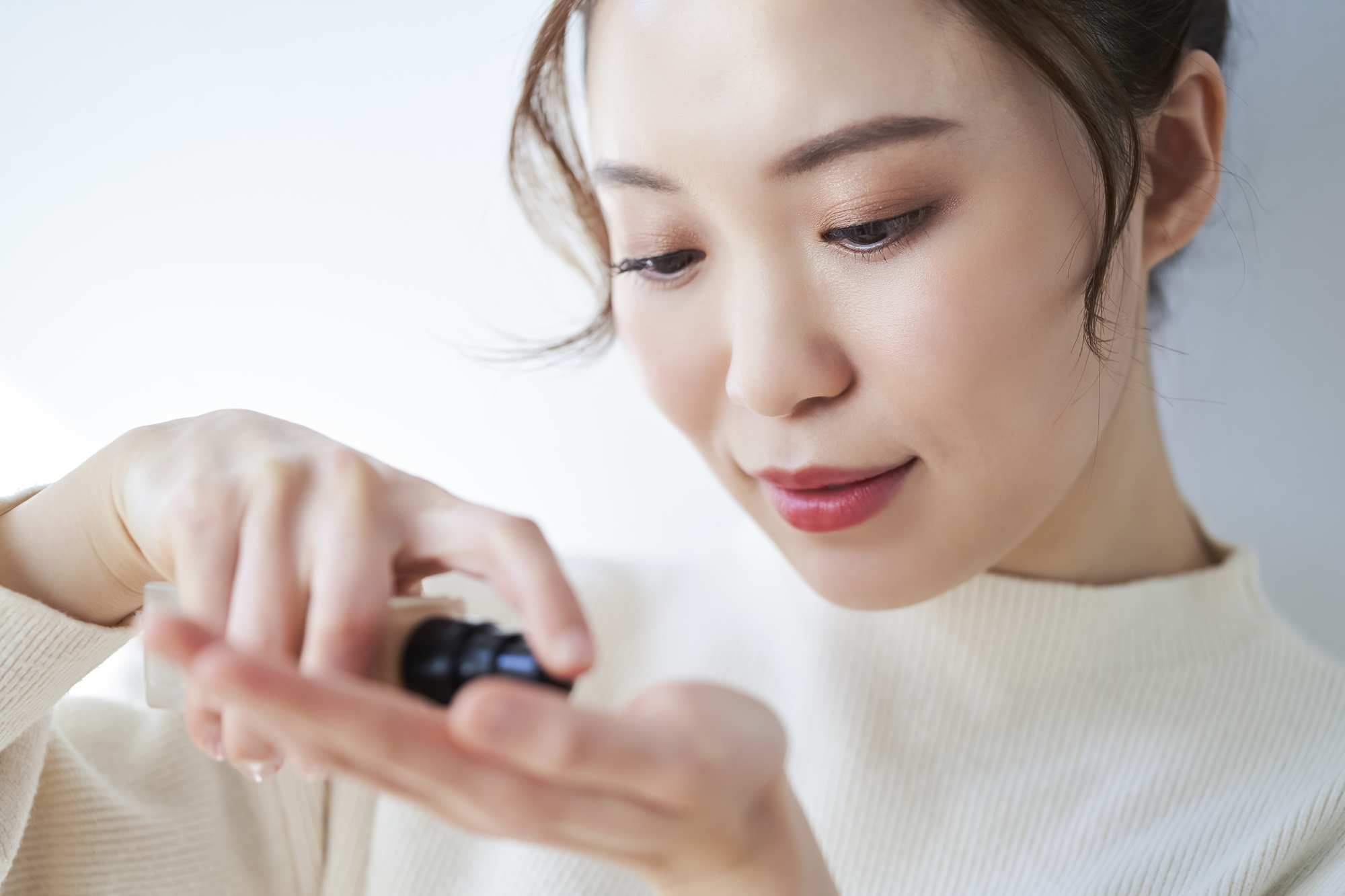 BBクリームとは？ ファンデーションとは違う？ 特徴や使い方を解説