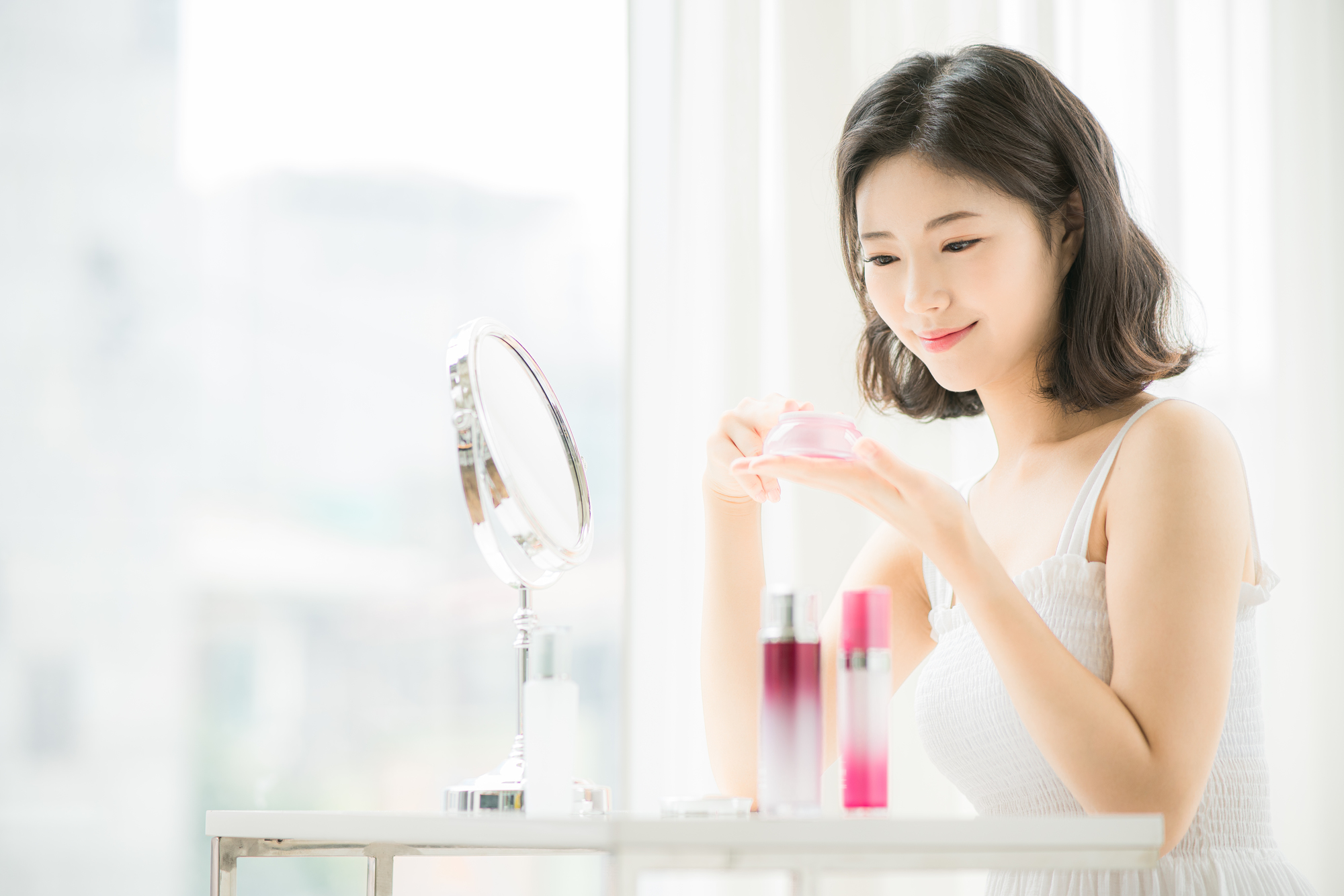 レチノールを使う順番は？ 使い方・注意点・相性のいい成分を紹介