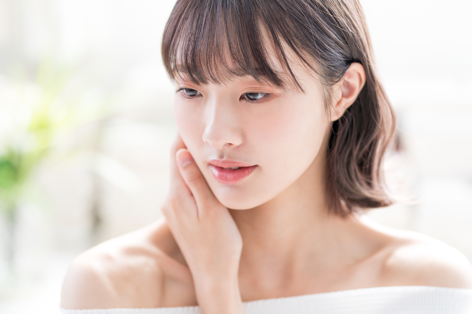 レチノールを使うとヒリヒリするのはなぜ？ 原因と対処法を解説