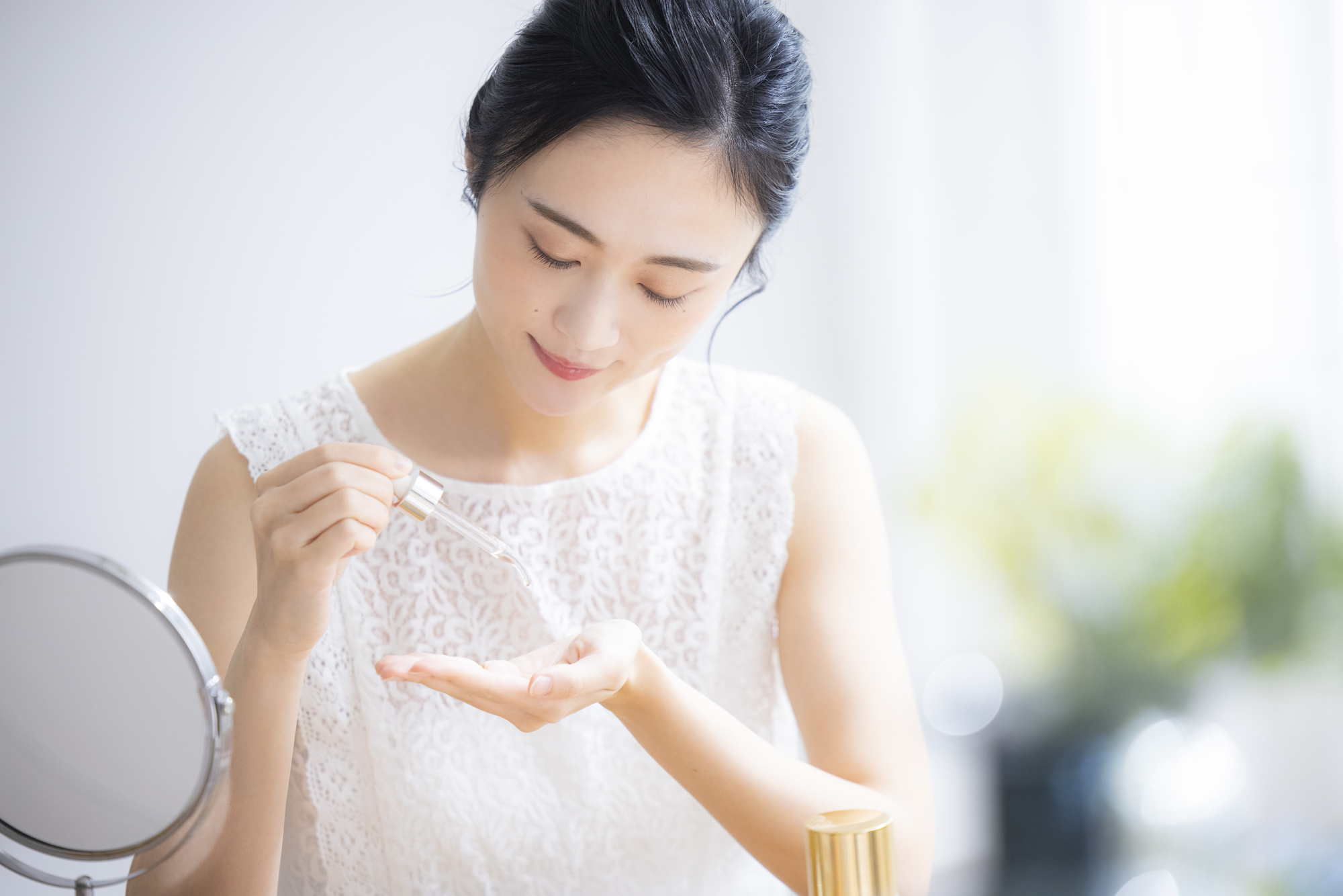 レチノール・ビタミンCの併用はOK？効果的な使い方と注意点を解説