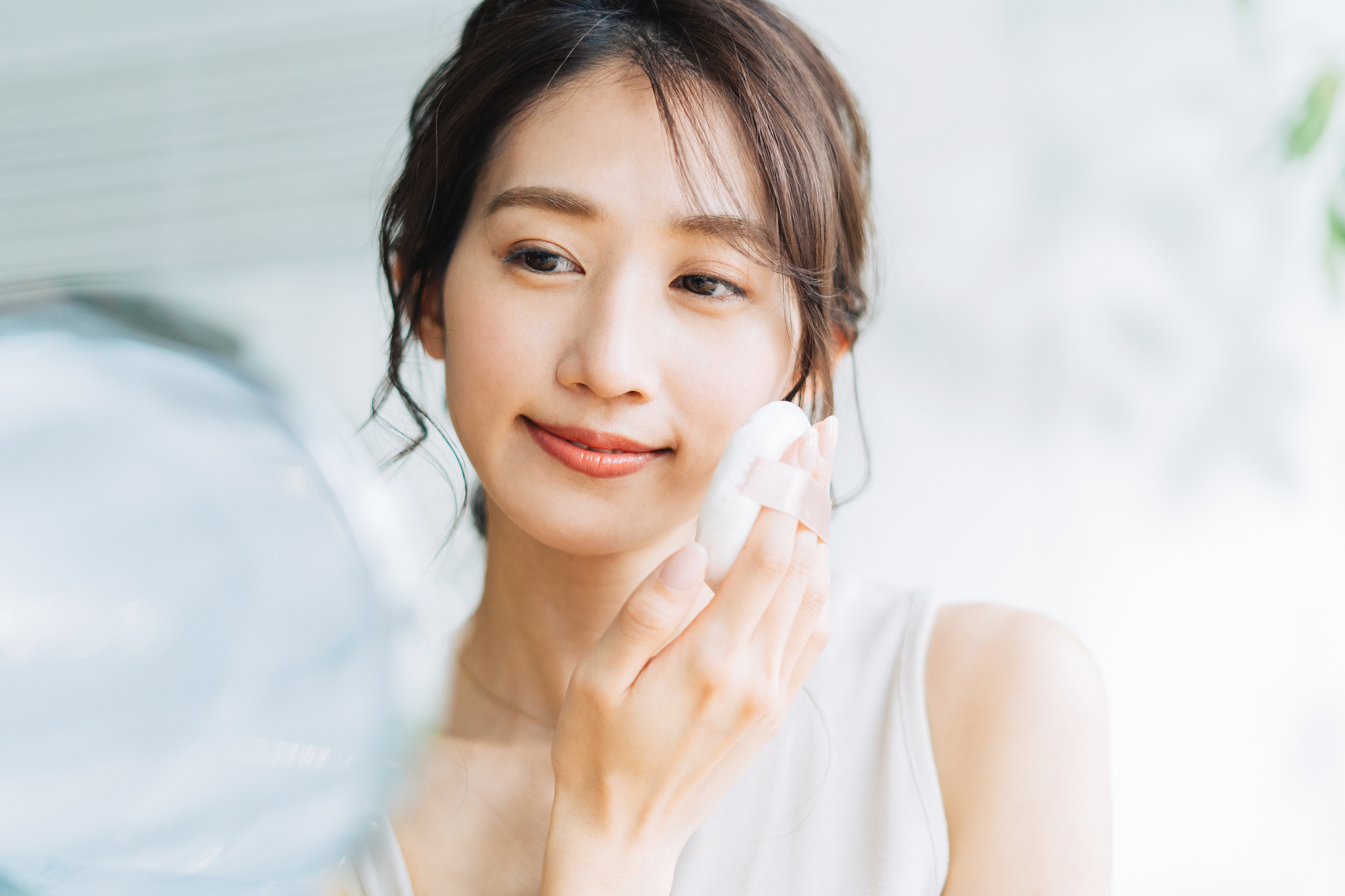 BBクリームと化粧下地の違いは？ 併用するときの順番も解説