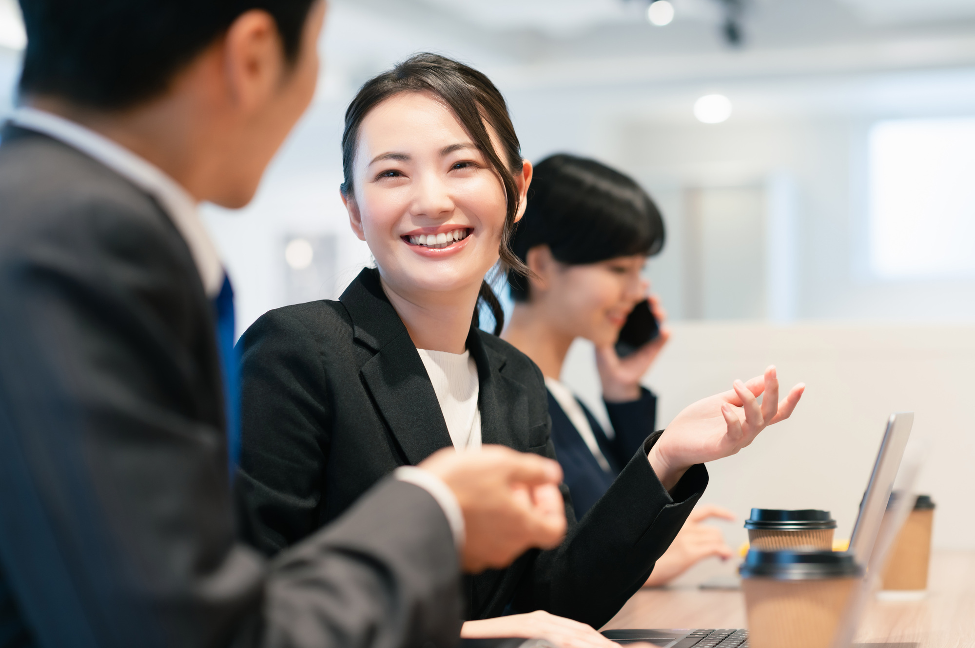 男性脳の女性はモテる？ 特徴とモテるためのポイントを紹介