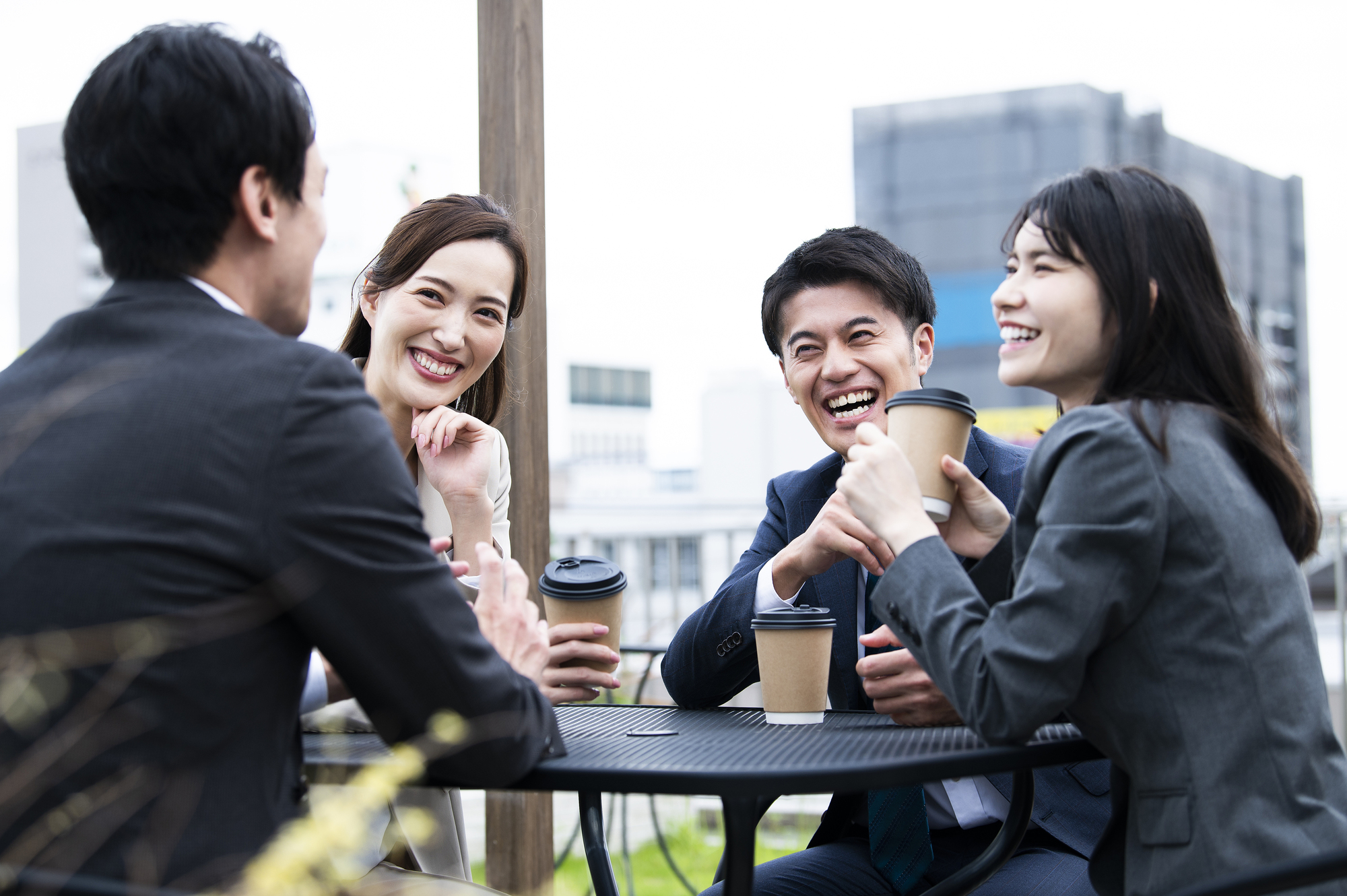 男女で盛り上がる話題一覧！ 異性との会話が弾むネタを紹介