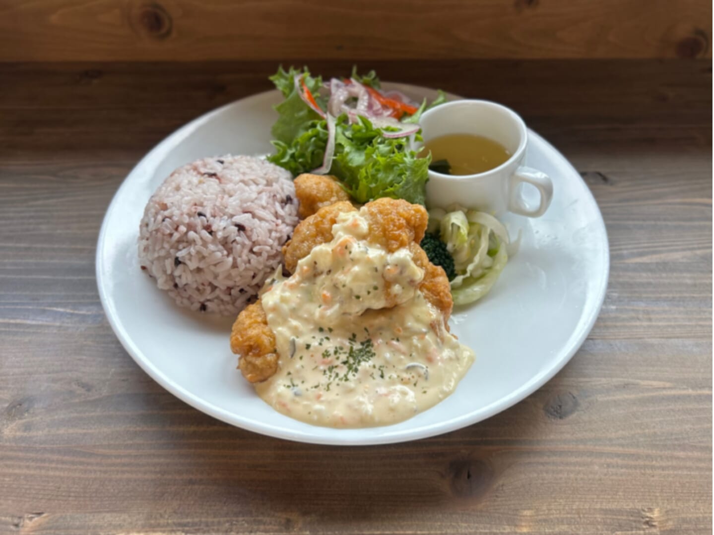 築１００年の古民家で味わう絶品プレートランチ(宮崎市)