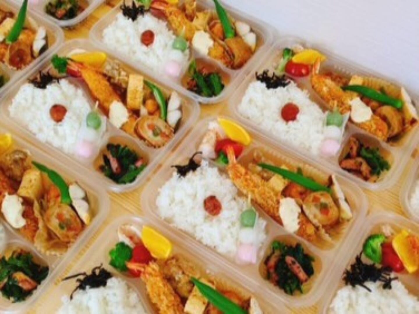 バイキング形式で好きなものを好きなだけ！大満足のお弁当屋さん「小腹満足」（宮崎市）