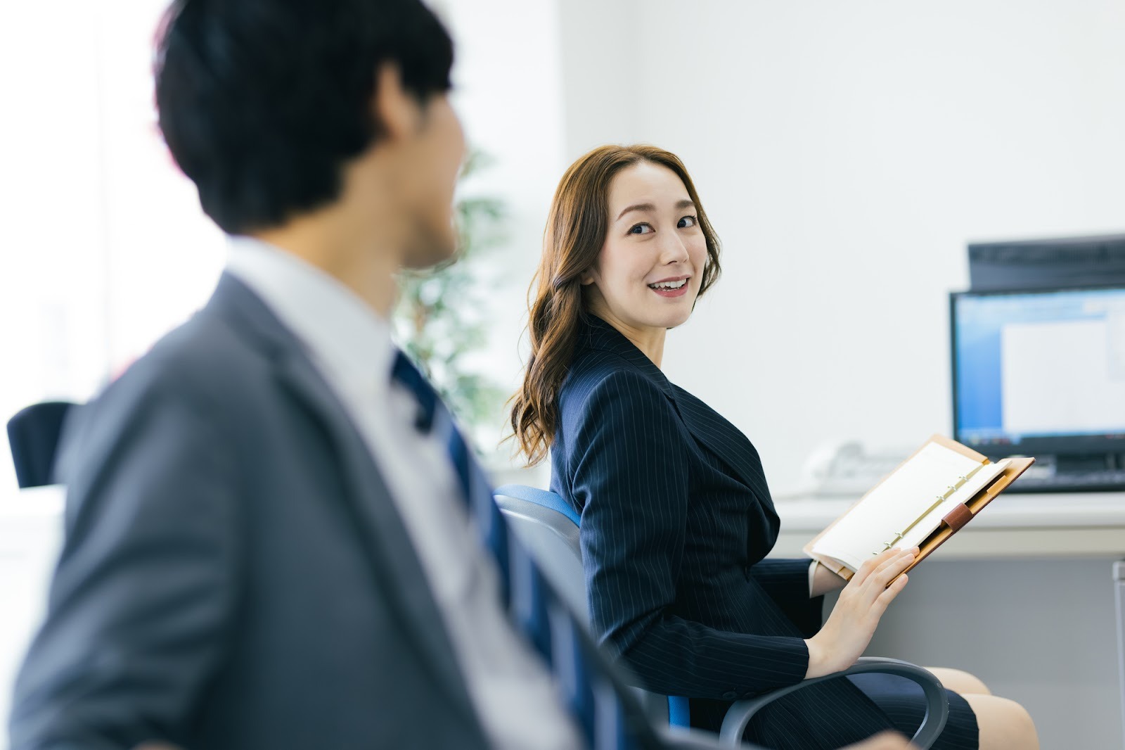 思わせぶりとは？本気と勘違いの境界線を見抜くサインと対処法