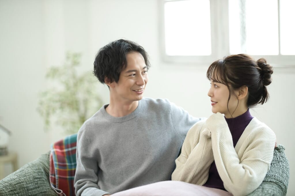 曖昧な関係を続ける男性の本音とは？本気・遊びの見分け方と対処法