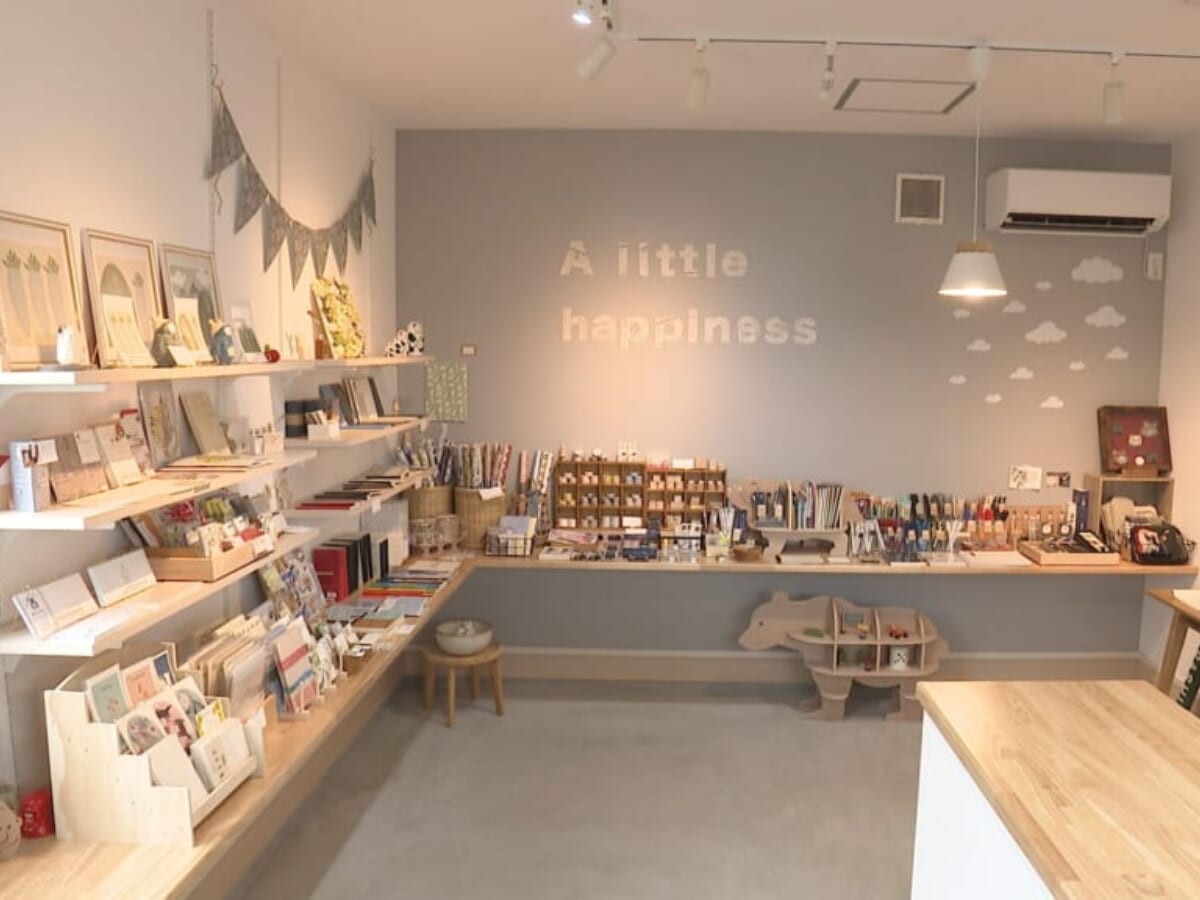 宮崎市田野町にオープン！「空知堂」で、地元の魅力が詰まったオリジナル文具とゆったり流れる時間を楽しむ（宮崎市）