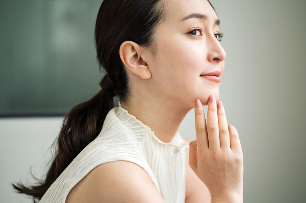 艶っぽい人の特徴って? 外見・内面の共通点と艶っぽい女性を目指す方法 艶っぽい人の特徴って? 外見・内面の共通点と艶っぽい女性を目指す方法
