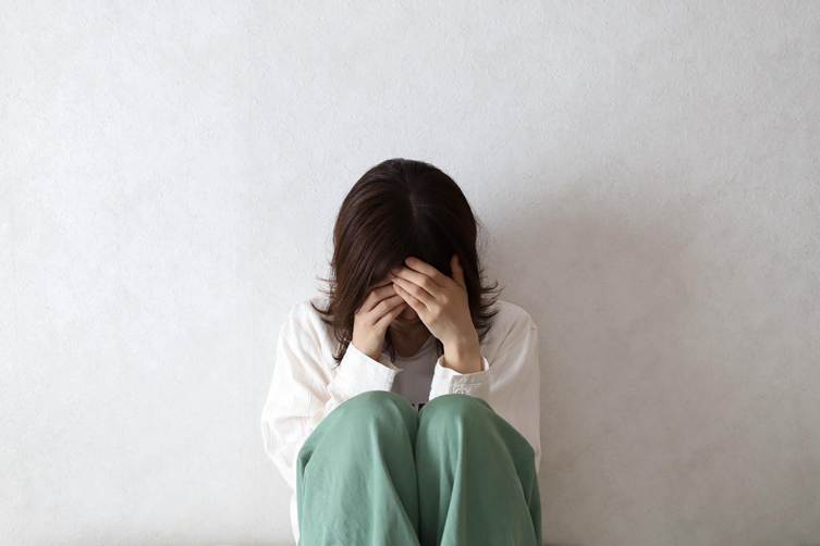 人に会いたくないと感じるのはなぜ？ ストレスを感じるときの過ごし方