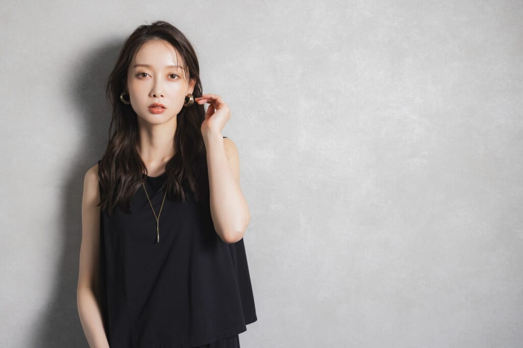 かっこいい女性とは？ 憧れられる人の特徴と今日からできる習慣