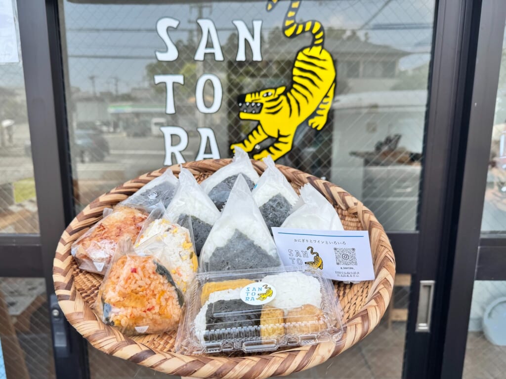 毎日通いたくなる、季節をむすぶ「SANTORA」の幸せおにぎり image