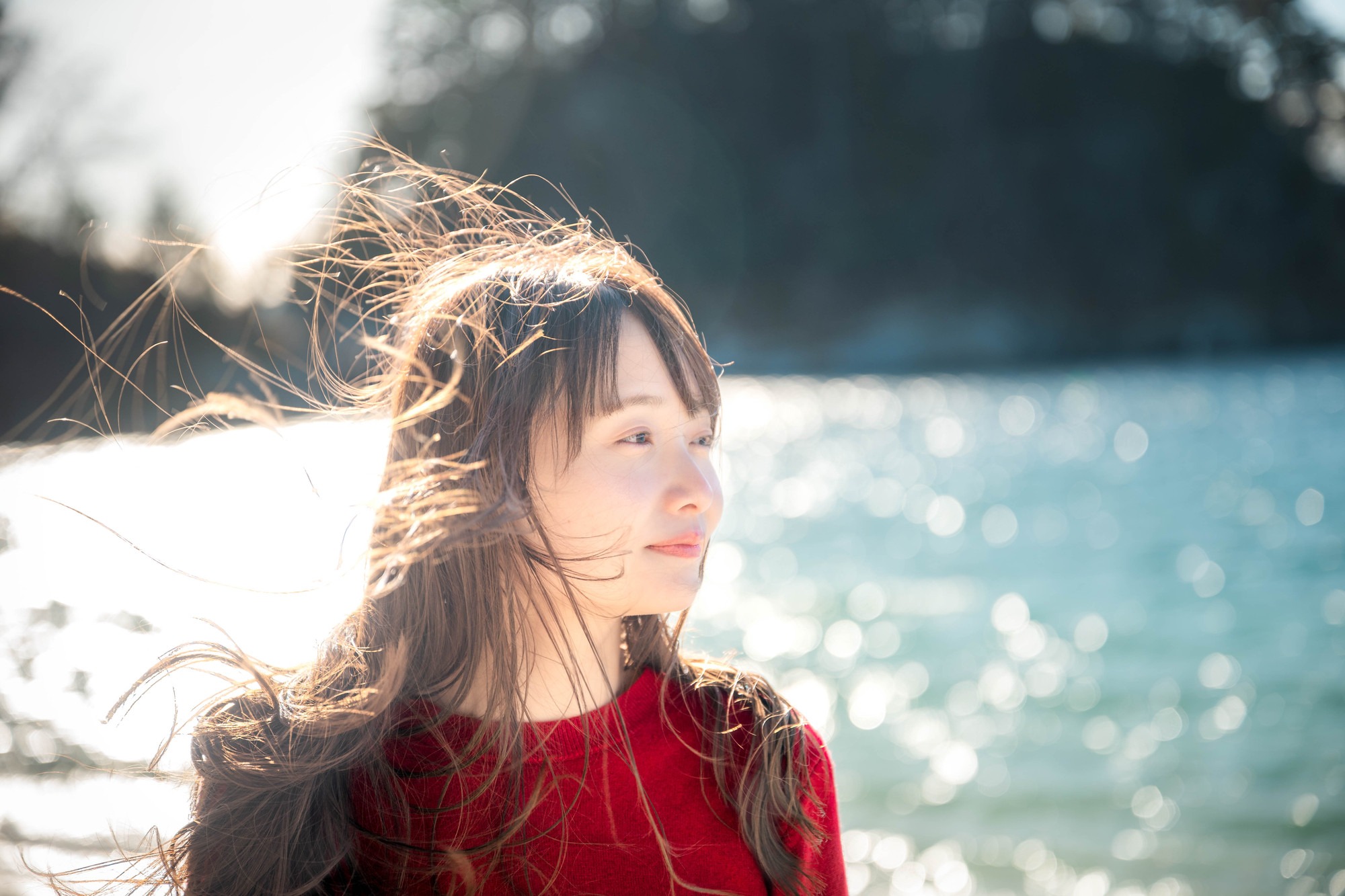元彼を忘れられない女性の特徴とは？未練を引きずる理由と前を向く方法