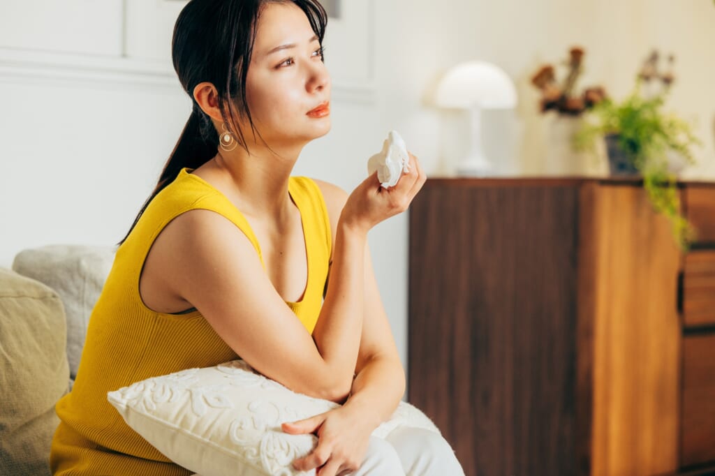 感受性豊かな人ってどんな人? 特徴、長所・短所をわかりやすく解説 感受性豊かな人ってどんな人? 特徴、長所・短所をわかりやすく解説