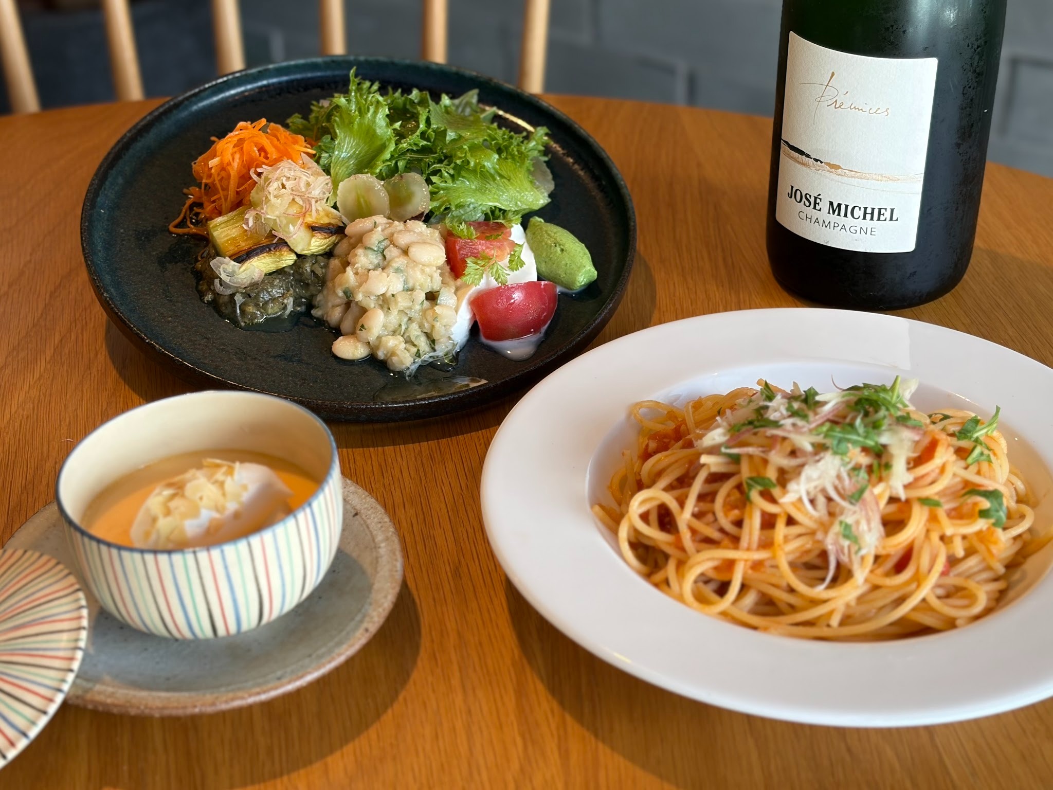 お昼から本格フレンチを感じられる「saint M」の特別ランチ