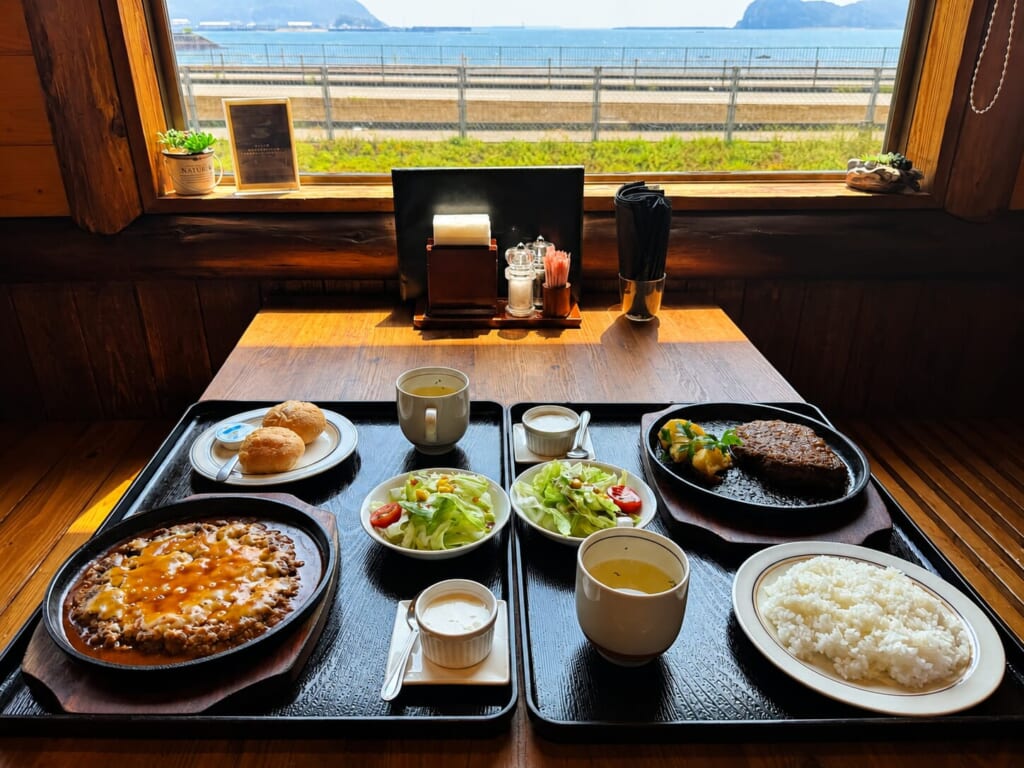 女性にも人気!肉の旨みを楽しむステーキ&とろ〜りチーズハンバーグが自慢の「グリヤード」(門川町) image