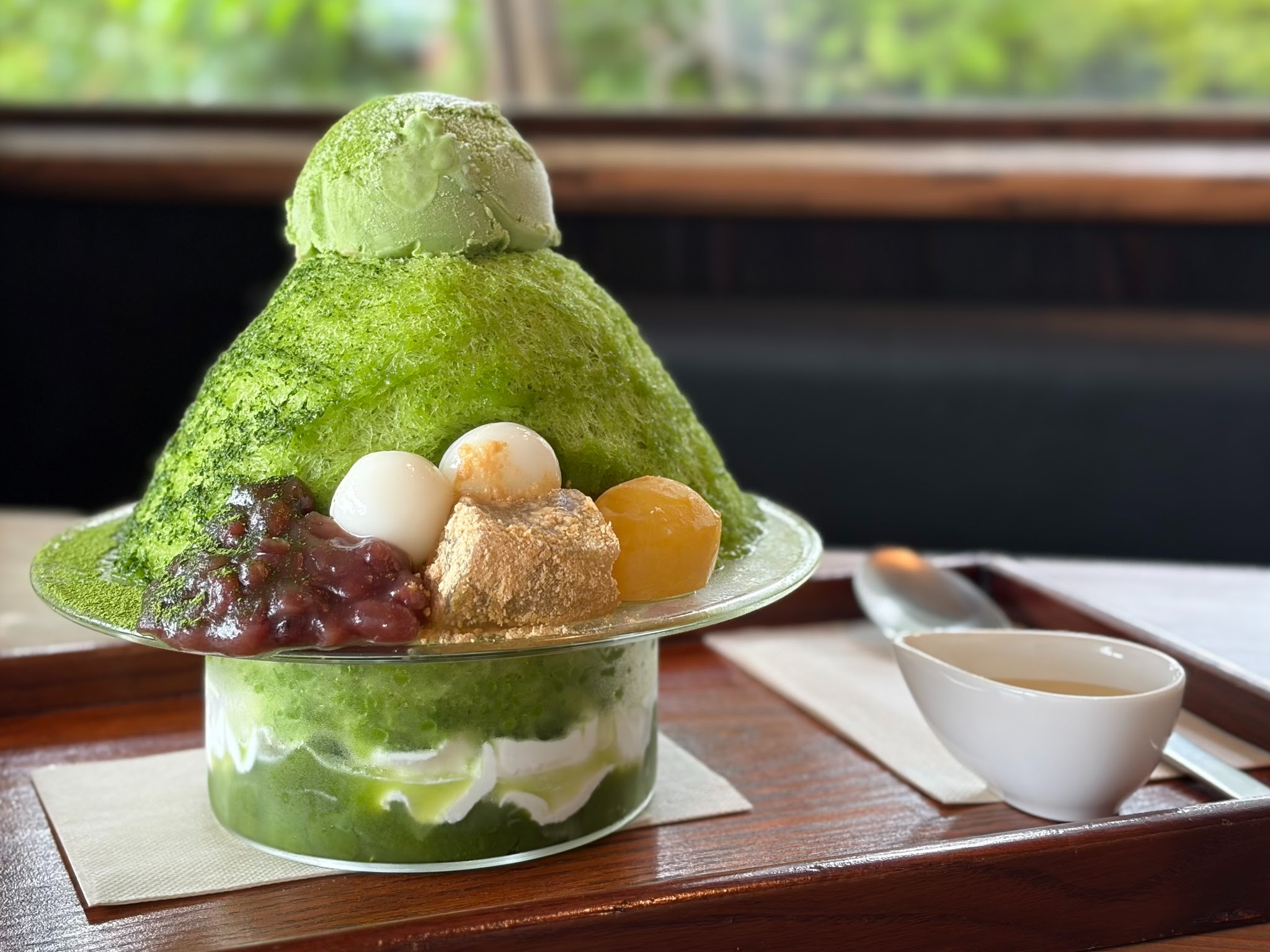 まだ間に合う、夏のごほうび！お茶屋さん「鎌田茶業」で味わう”糸かき氷”のふわふわパフェ