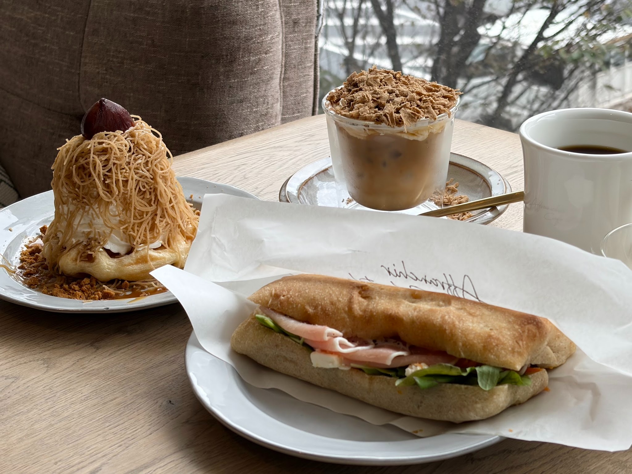 宮崎駅近くカフェでひと休み。ランチもスイーツも楽しめる『アフランシールカフェ』