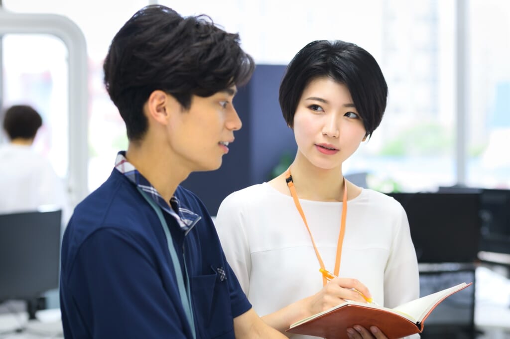 男性の好き避け行動あるある!脈ありサインや接し方を解説 男性の好き避け行動あるある!脈ありサインや接し方を解説