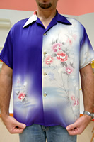 深い藍色 深い藍色