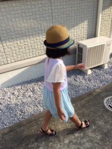 この夏　かぶりまくった夏の帽子　すっかり秋のベレー帽にとってかわられました