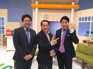 高橋アナ（55）、私（58）、児玉アナ（31）