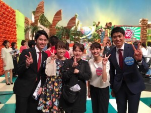 左から沖縄テレビ　大城良太アナ、テレビ大分　御手洗慶子アナ、ディレクターの西岡奈美さん、テレビ西日本　松尾幸一郎アナ