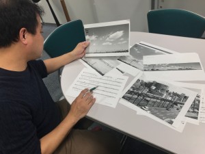 Ｆディレクターも無数のワシントニアパームの写真と音符とにらめっこです。